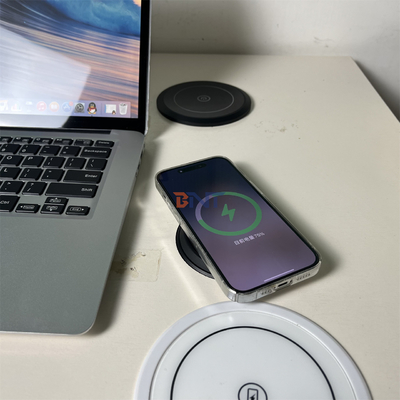 Chargeur sans fil QI rond pour meubles de bureau avec prise électrique UE et usb a+c pour station de recharge de canapé table basse