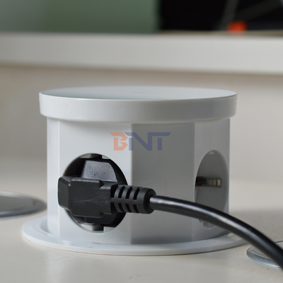Cuisine Sortie d'alimentation cachée Bureau en retrait Porte USB popup AC 16A 220V Voltage IP44 Niveau pour une utilisation au bureau