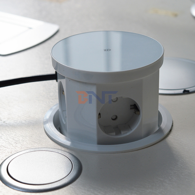 Cuisine Sortie d'alimentation cachée Bureau en retrait Porte USB popup AC 16A 220V Voltage IP44 Niveau pour une utilisation au bureau
