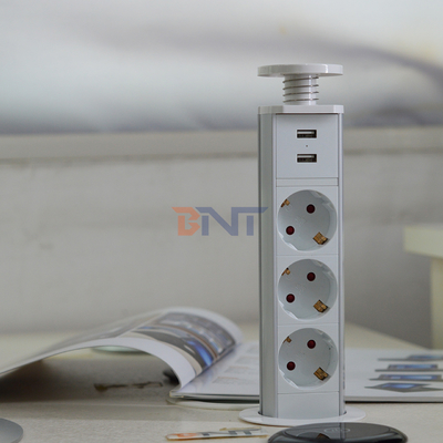 IP44 6cm Couleur blanche prise électrique verticale de la tour de cuisine avec charge USB