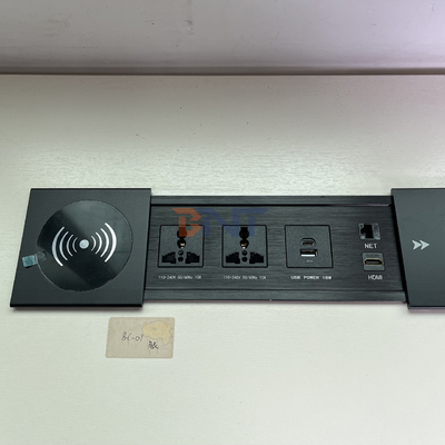 Nouveau style bureau couvercle de glissement prise électrique coulissante 10A courant nominal avec chargeur sans fil pour la maison et le bureau