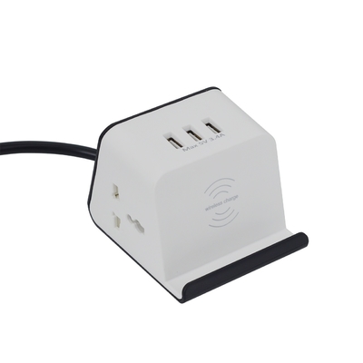 Réservoir d'alimentation universel USB AC Socket Meubles de bureau ABS Tableau Socket 3 Ports de sortie USB 1,5m Câble 10A/16A