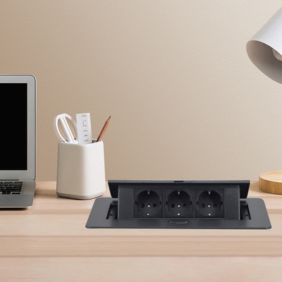 OEM/ODM EU Power Strip Extension Socket Tower 16A 3 Outlets IP44 pour le Royaume-Uni États-Unis CN pour l'électronique
