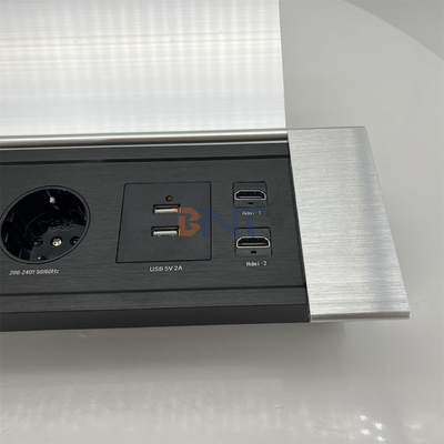 prise électrique multifonctionnelle avec USB et couvercle coulissant - parfaite pour les bureaux et les postes de travail