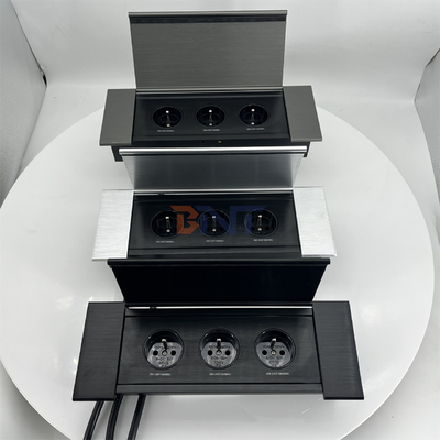 Définition intégrée prise d'alimentation prise d'alimentation d'équipement électrique prise d'alimentation de meubles prise de prise de prise de prise multiple avec couvercle coulissant