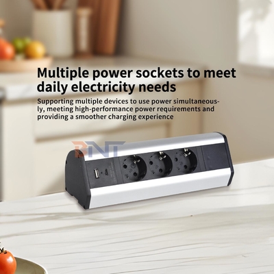 Conception de la pince adhésive 3 prises électriques EU AC USB A + C charge rapide Serveur de bureau