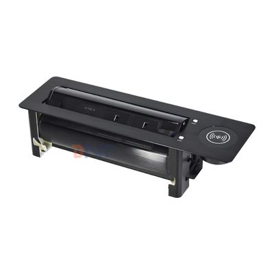 Prise de courant CA standard britannique encastrée dans un bureau avec rabat électrique, 2 prises, 1 USB, 1 Type C et 1 chargeur sans fil