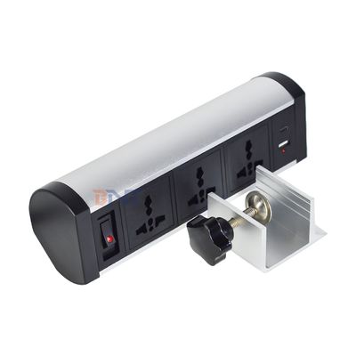 Conception de la pince adhésive prise de prise de table de la pince 3 prises de courant AC USB A + C prise de bureau prise de courant