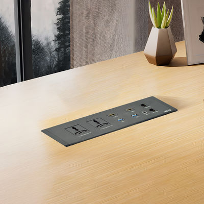 Prise de courant multifonctionnelle encastrée pour bureau, options de prise universelle avec deux ports USB-A, niveau IP44